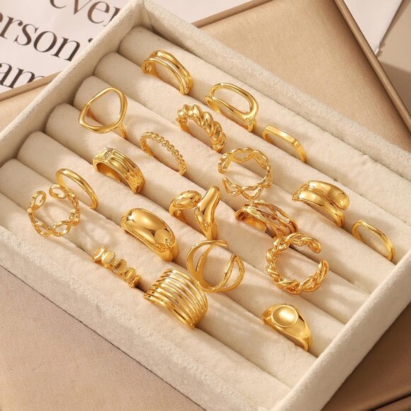 Chunky Gold Rings Set - 20 Stackable Rings in Adjustable Designs for Women - Picture 7 of 9